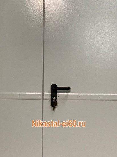 Ручка на воротах Ручка на воротах